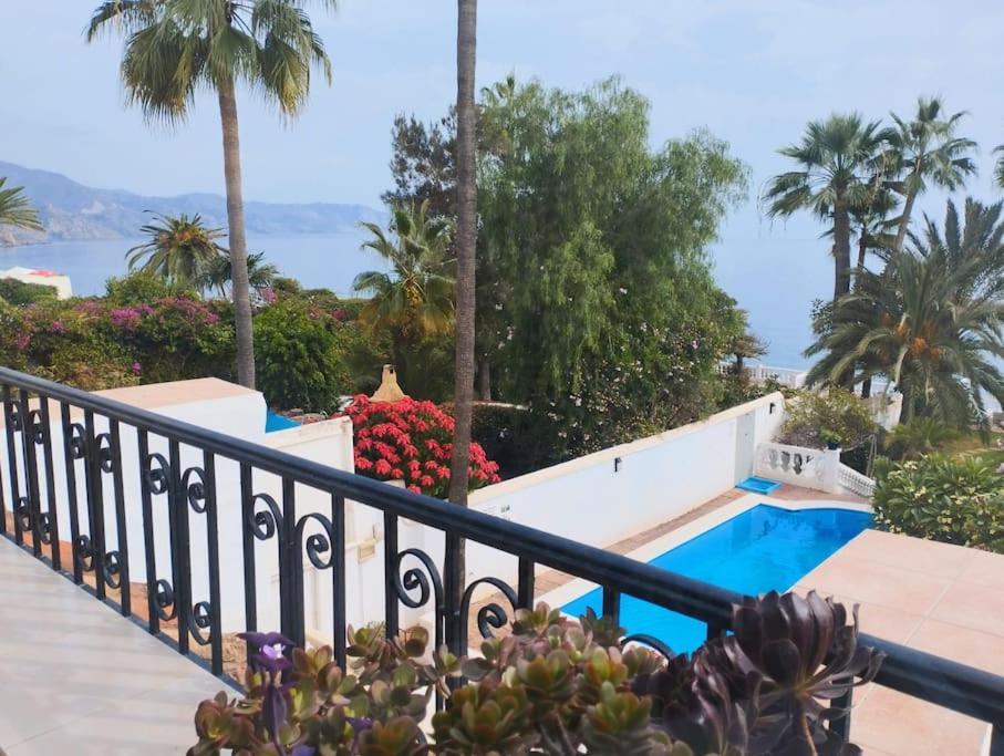 Beautiful 2 Bedroom In Calle Carabeo, Nerja Exterior foto