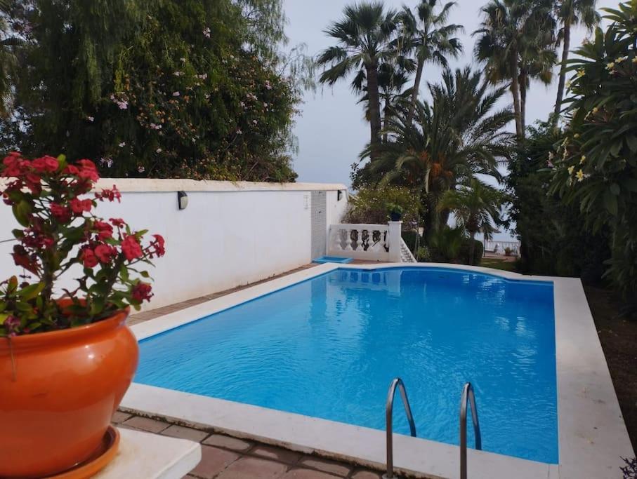 Beautiful 2 Bedroom In Calle Carabeo, Nerja Exterior foto